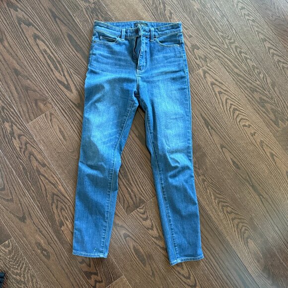 Uniqlo Skinny Jeans - Picture 1 of 4